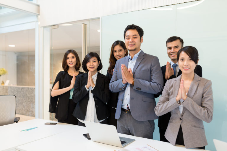 タイ在住日本人やタイ人から債権回収の事はまずご相談してください。